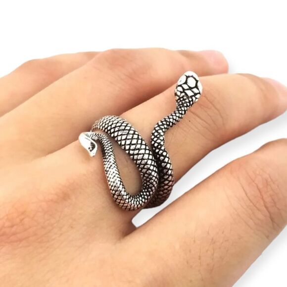 Silver Antique Crawling Snake Serpent Adjustable Band Wrap Ring NEW - Picture 1 of 4